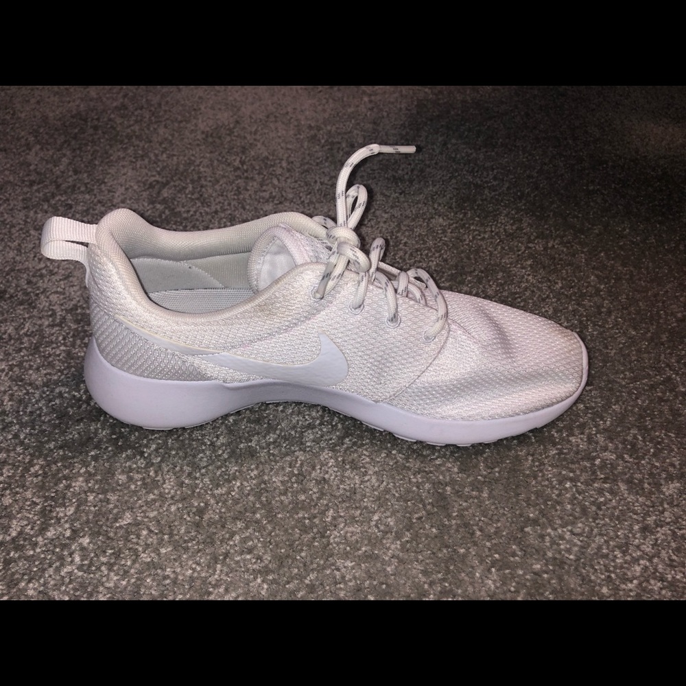 NIKE ROSHE - Picture 2 of 4